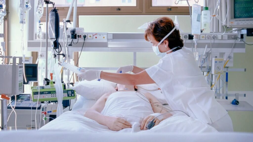 intensive care unit 1296x728 header